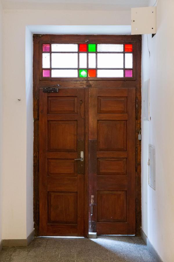 Shy But Shining! Lovely, Stylish & Fully Equipped. Apartment Krakau